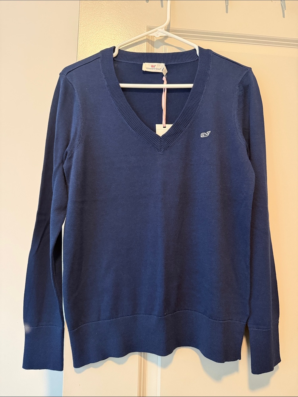 Vineyard Vines Women's Navy Blue V-Neck Sweater